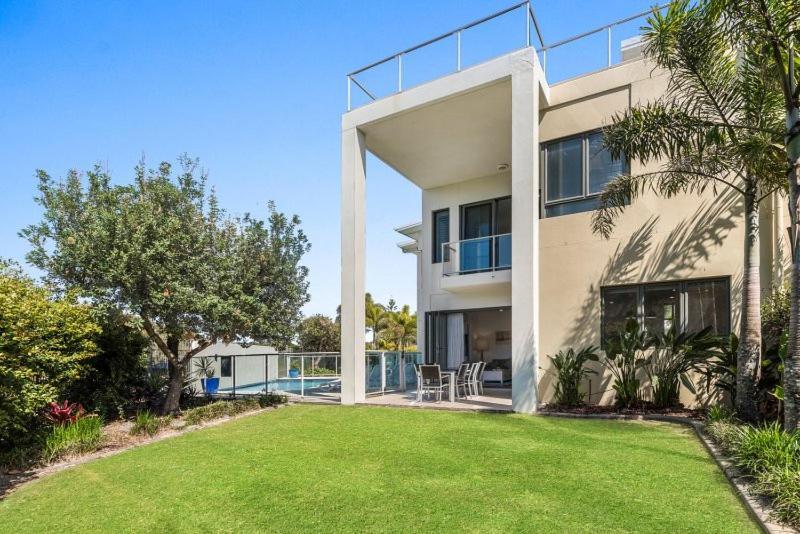 Sand Dunes Resort Accommodation Marcoola Exterior photo